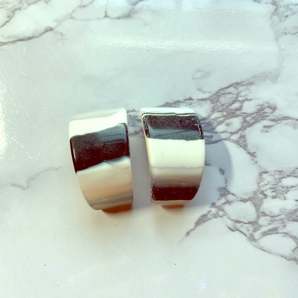 Vintage Chunky Stripe Earrings - Picture 1 of 6